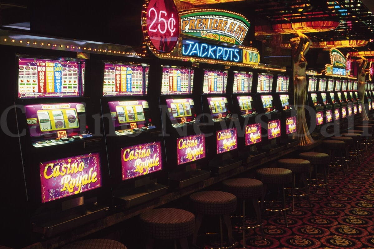 385% Match Bonus at Casino com