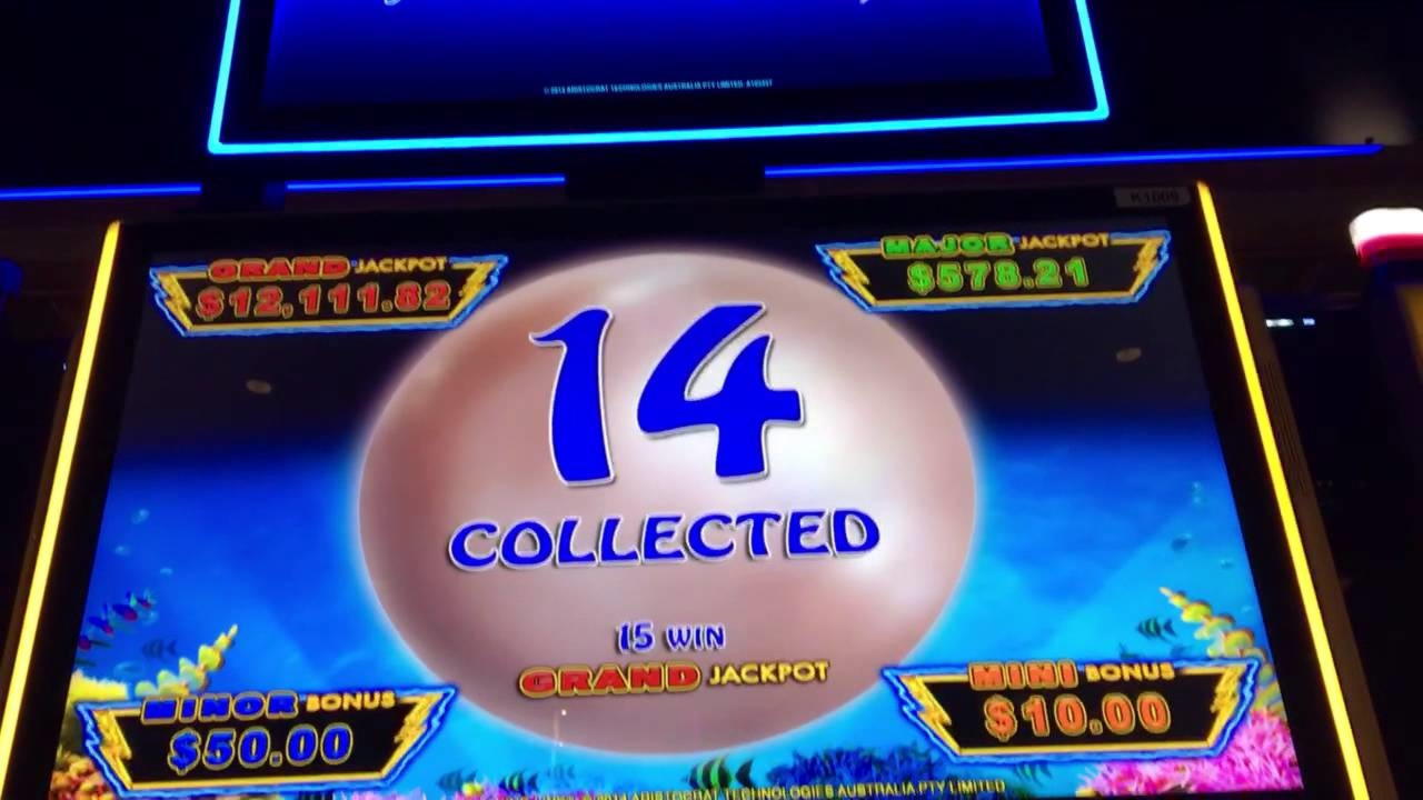 $20 Daily freeroll slot tournament at Spin Palace Casino
