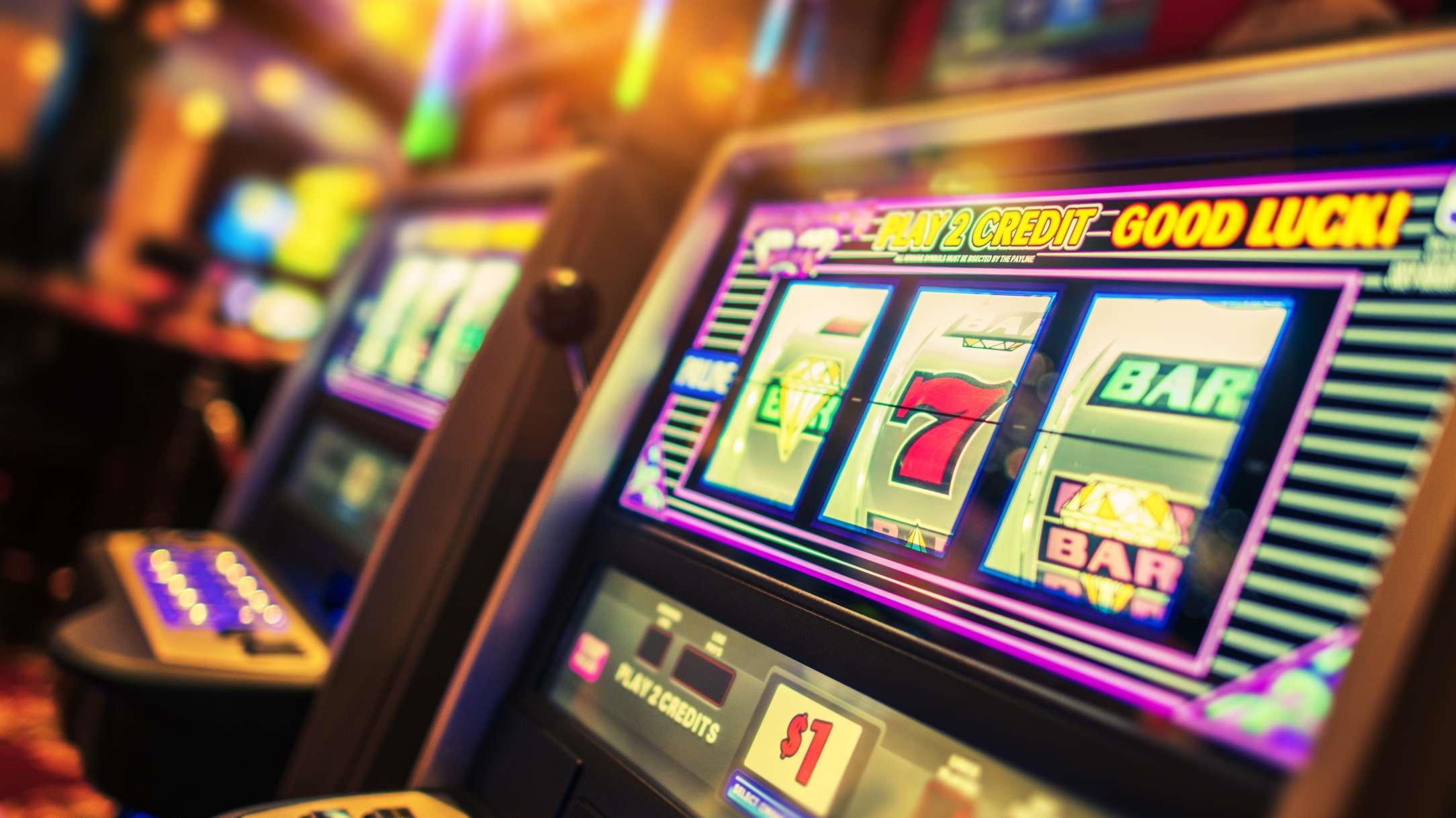 €170 Mobile freeroll slot tournament at Casino Max