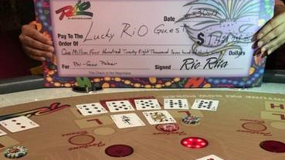 £135 Casino chip at Gaming Club Casino