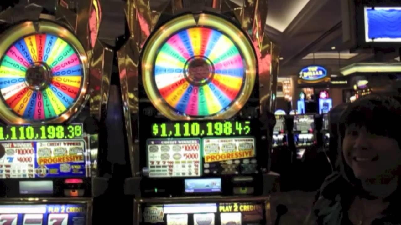 835% Deposit match bonus at Ruby Fortune Casino