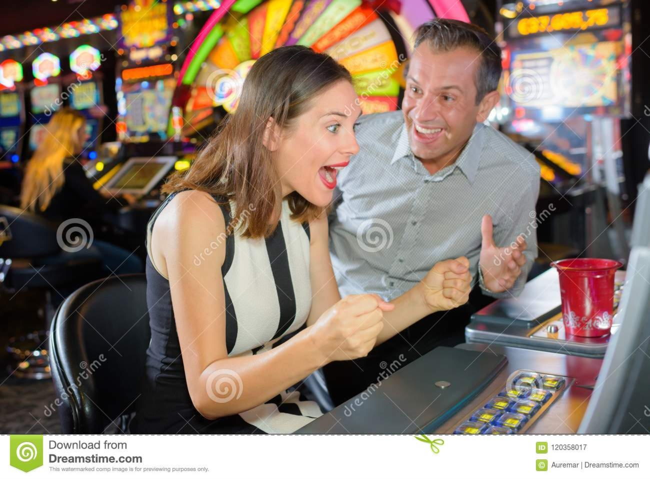 270% Deposit match bonus at Spinit Casino